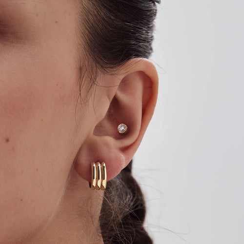 14K/18K GOLD TRIPLE-BAND HUGGIE HOOP EARRINGS – 10MM