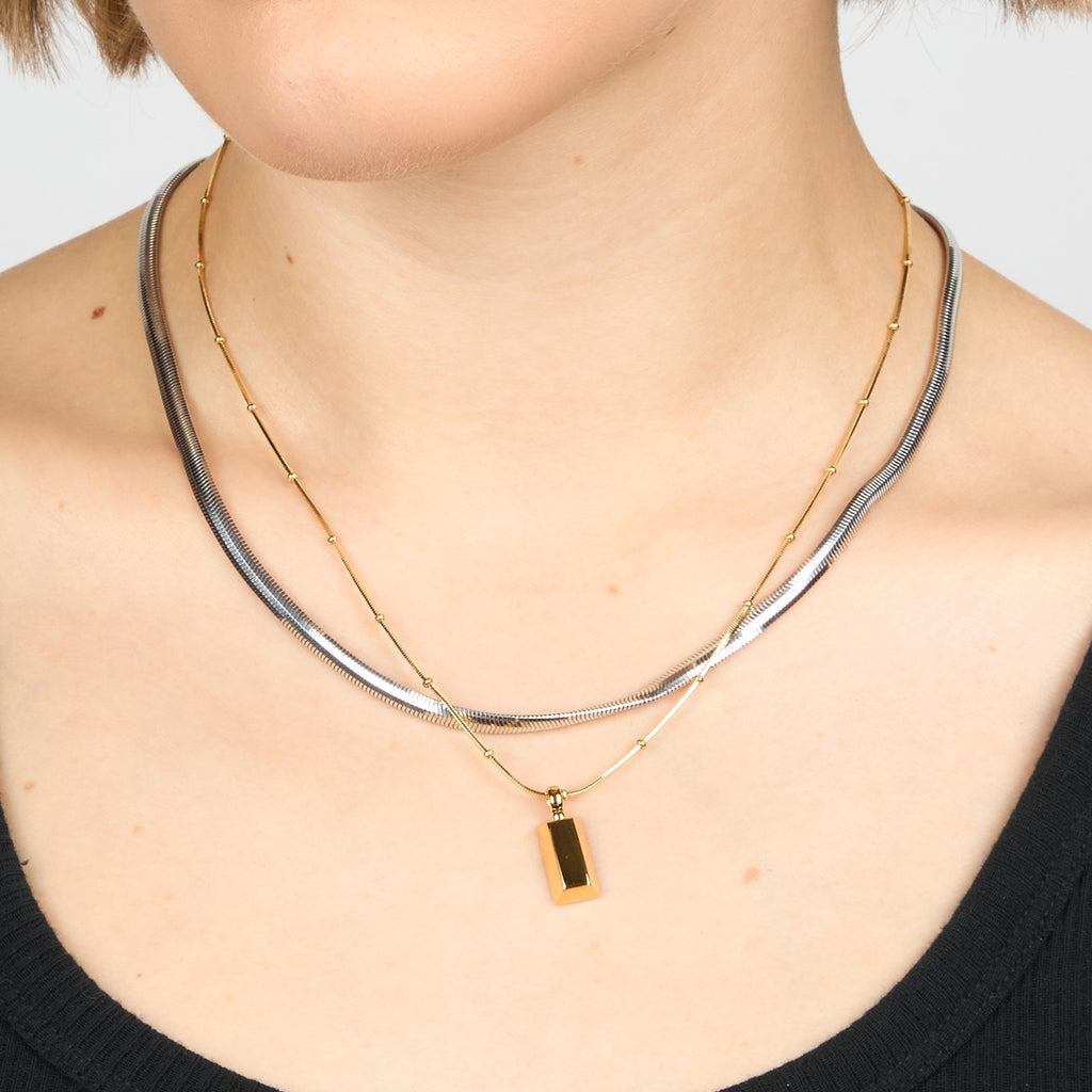 Gold Bar Chain
